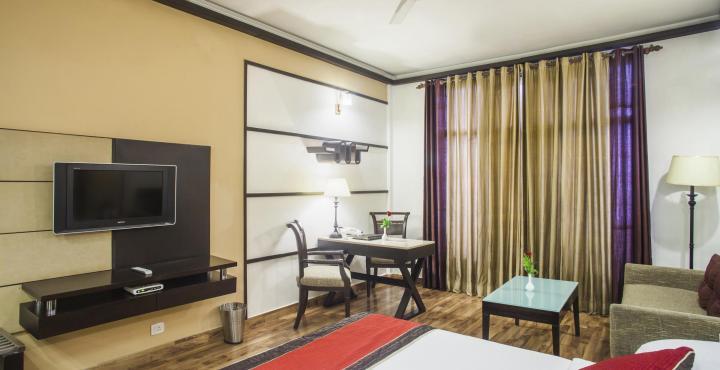 Hotel Maharaja Regency Лудхиана Экстерьер фото